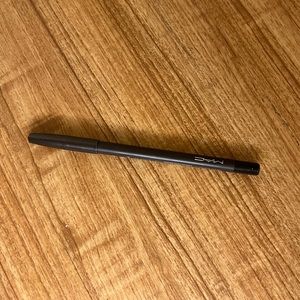MAC cosmetics PowerPoint pencil eyeliner in Engraved - cool toned black.